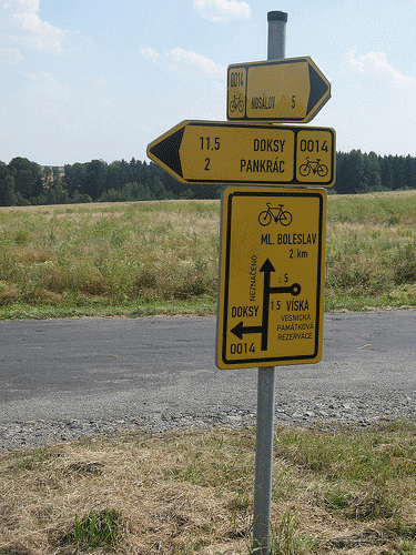 Cyclist friendly signage in Czech Republic.