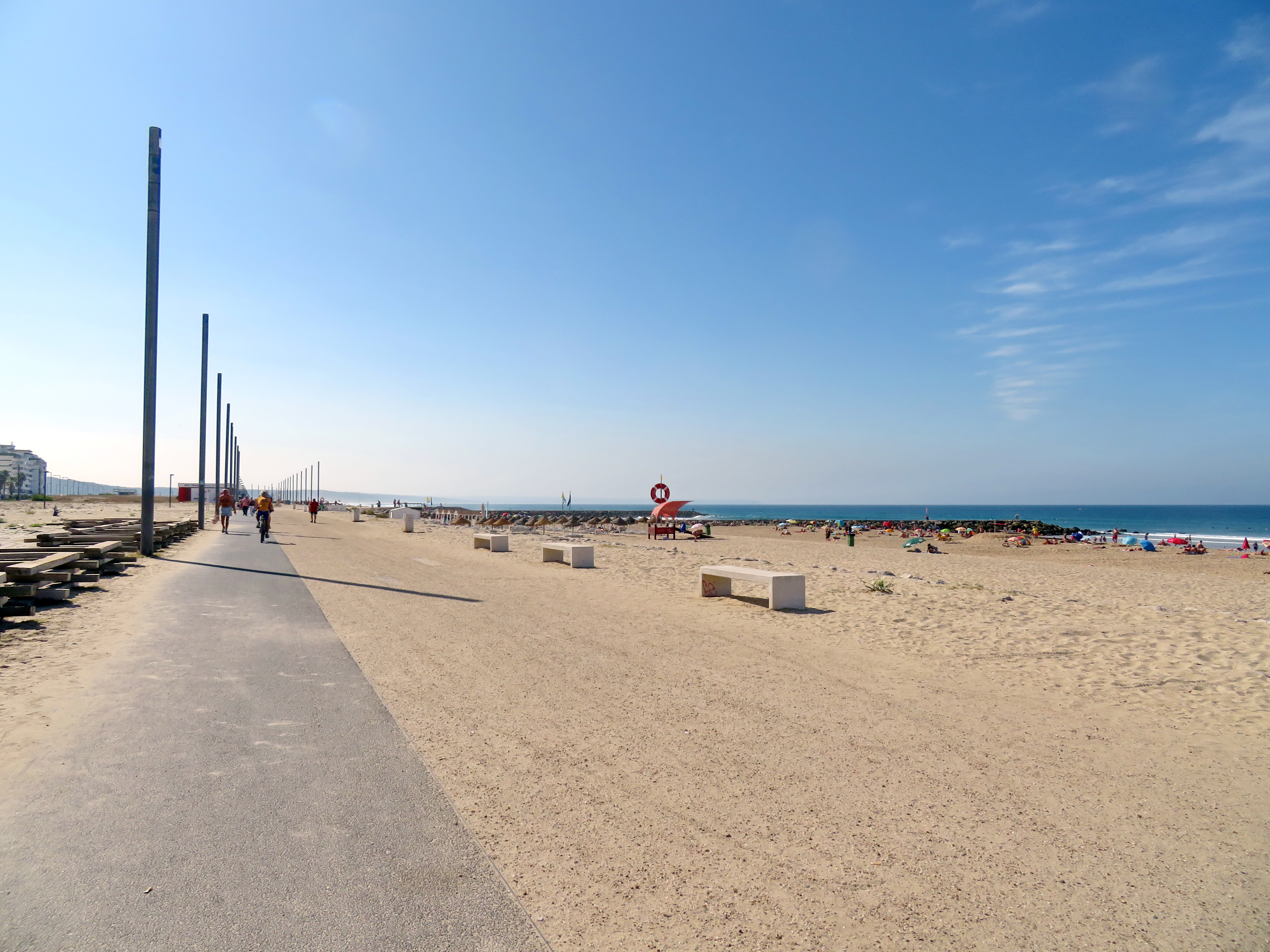There are many cycling paths along the beaches – perfect for easy riding with lots of breaks.