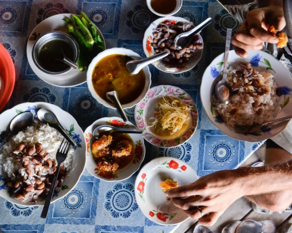 Traditional meal in Myanmar