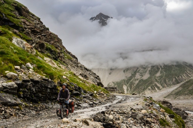 Bicycle touring Indian Himalayas